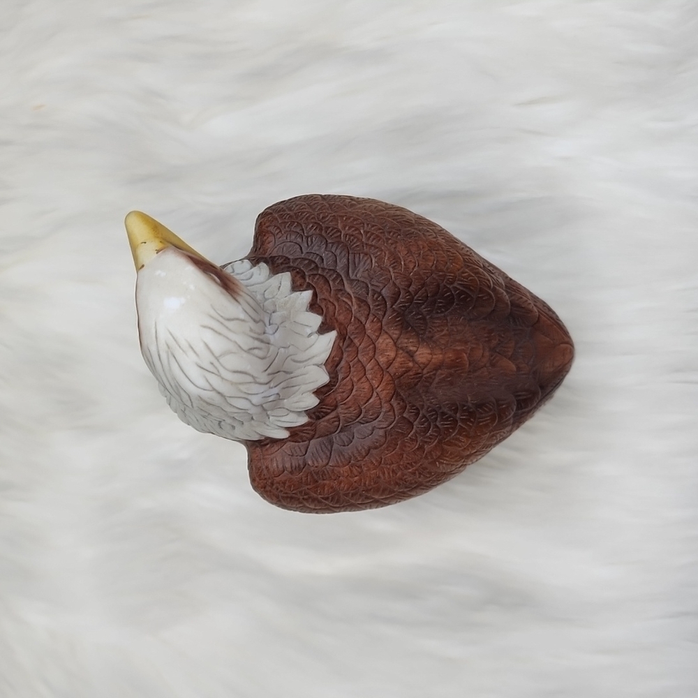 Avon 1982 Porcelain Bald Eagle Figurine Pride Of America Handcrafted For Avon - Picture 8 of 16